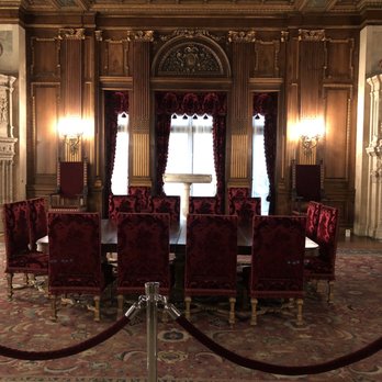 Vanderbilt Mansion - Dining room, which they would remove the table to turn into ballroom! - Landmarks & Historical Buildings Near Me - Hyde Park, New York Vanderbilt Mansion - Dining room, which they would remove the table to turn into ballroom! - Landmarks & Historical Buildings Near Me - Hyde Park, New York