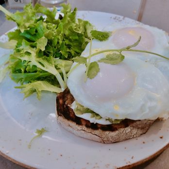 B Bistro + Bakery - Avocado toast with over easy eggs - Bakeries Near Me - Miami, Florida B Bistro + Bakery - Avocado toast with over easy eggs - Bakeries Near Me - Miami, Florida
