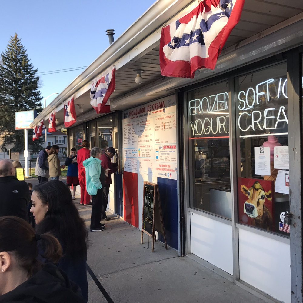 Soc's Ice Cream - Ice Cream & Frozen Yogurt Near Me - Saugus, Massachusetts