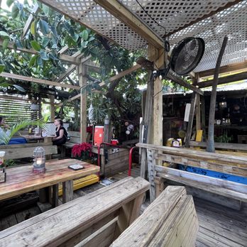 Le Tub - More "Indoor" seating - Burgers Near Me - Hollywood, Florida Le Tub - More "Indoor" seating - Burgers Near Me - Hollywood, Florida