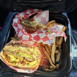 Tam's Burgers No 27 - Amburgesa de aguacate