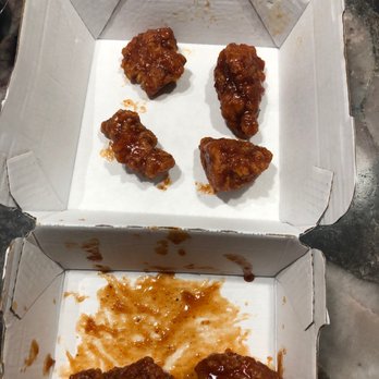 Buffalo Wild Wings - Minuscule wings - Sports Bars Near Me - Birch Run, Michigan