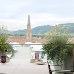 Meridiano - Terrasse mit Sicht auf Bern und die Alpen