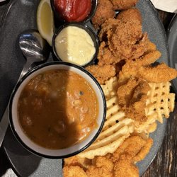 Walk-On’s Sports Bistreaux - Fishers, IN - Louisiana Platter