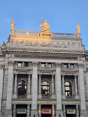 Burgtheater by null