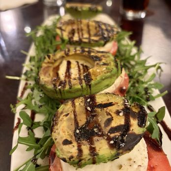 Daily Grill - Grilled Avocado Caprese Delicious - American Near Me - Burbank, California