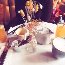 Tigermilk - Les boissons deux limonades à base de gingembre mais ça goûté tout sauf le gingembre. Un cappuccino et un thé