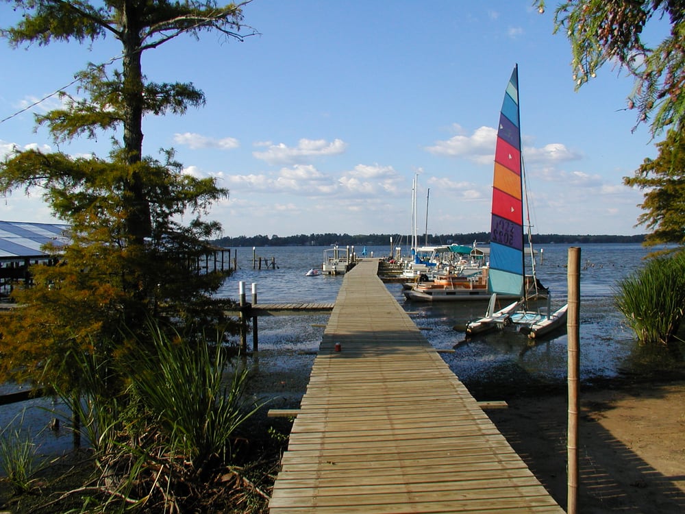 ARKLATEX LANDING MARINA Updated September 2024 7574 S Lakeshore