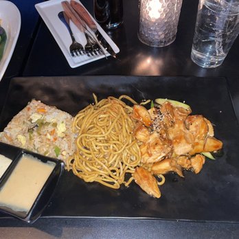 Sushi Lounge - Chicken Hibachi Entree - Sushi Bars Near Me - Totowa, New Jersey Sushi Lounge - Chicken Hibachi Entree - Sushi Bars Near Me - Totowa, New Jersey