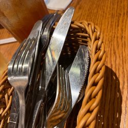 Cracker Barrel Old Country Store - Nasty so dirty