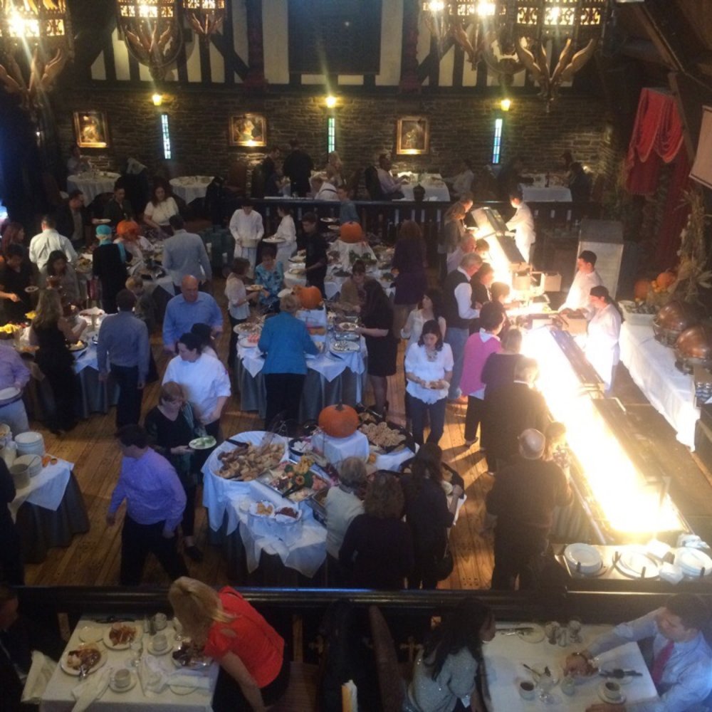 Old Mill Toronto - Buffet - Hotels Near Me - Etobicoke, Ontario