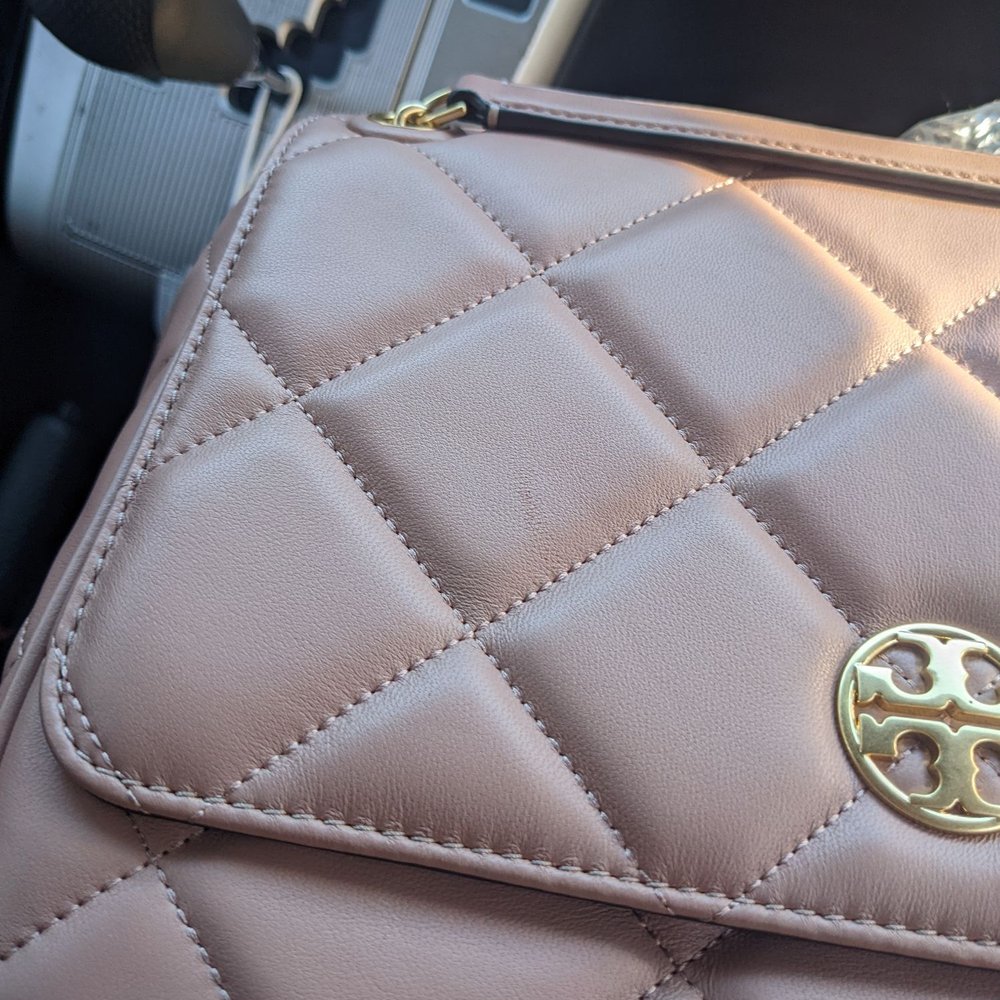 Tory Burch Outlet - Front Damage on a new bag - Women's Clothing Near Me - Livermore, California