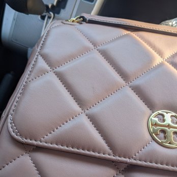 Tory Burch Outlet - Front Damage on a new bag - Women's Clothing Near Me - Livermore, California
