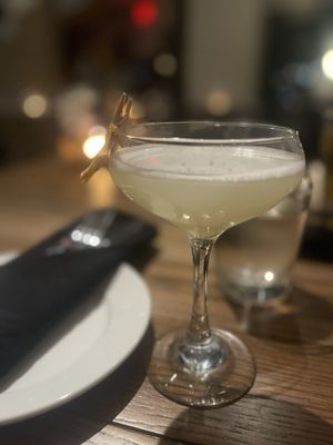 34 Chophouse & Doc's Lounge by null
