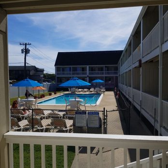 Royal Atlantic Beach Resort - Poolside rooms - Hotels Near Me - Montauk, New York Royal Atlantic Beach Resort - Poolside rooms - Hotels Near Me - Montauk, New York