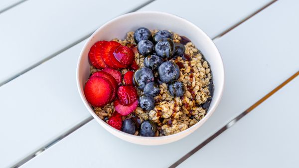 The Hive Superfood Eats & Organic Cafe - Santa Monica by null