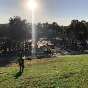 Polliwog Park - Parks Near Me - Manhattan Beach, California Polliwog Park - Parks Near Me - Manhattan Beach, California