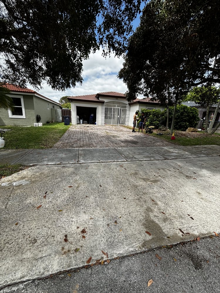 Slide of Allan Pressure Washing