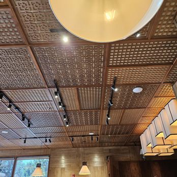 Pho Dang - Amazing wood ceiling design - Vietnamese Near Me - San Jose, California
