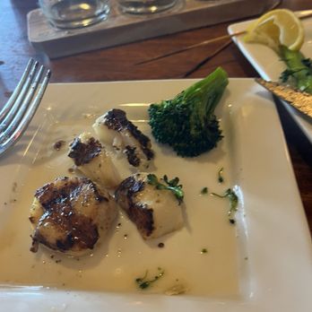 Seasons 52 - Side of scallops - New American Near Me - Palm Beach Gardens, Florida Seasons 52 - Side of scallops - New American Near Me - Palm Beach Gardens, Florida
