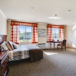 Cardinal Court Assisted Living & Memory Care