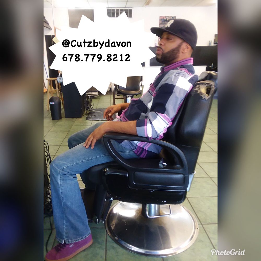 Cutz by Davon Logo