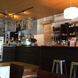 Fishbone - Serves wine and beer