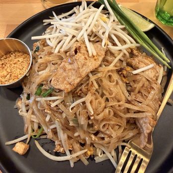 Manaao - Pad Thai - Thai Near Me - Tustin, California