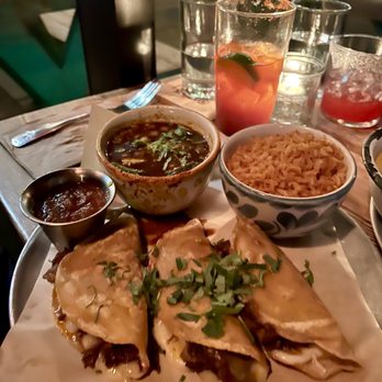 Pablo y Pablo - Mexican Near Me - Seattle, Washington