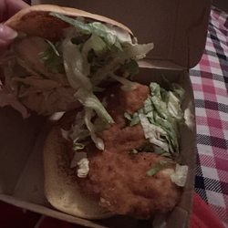 McDonald's - Deluxe Crispy Chicken Sandwich