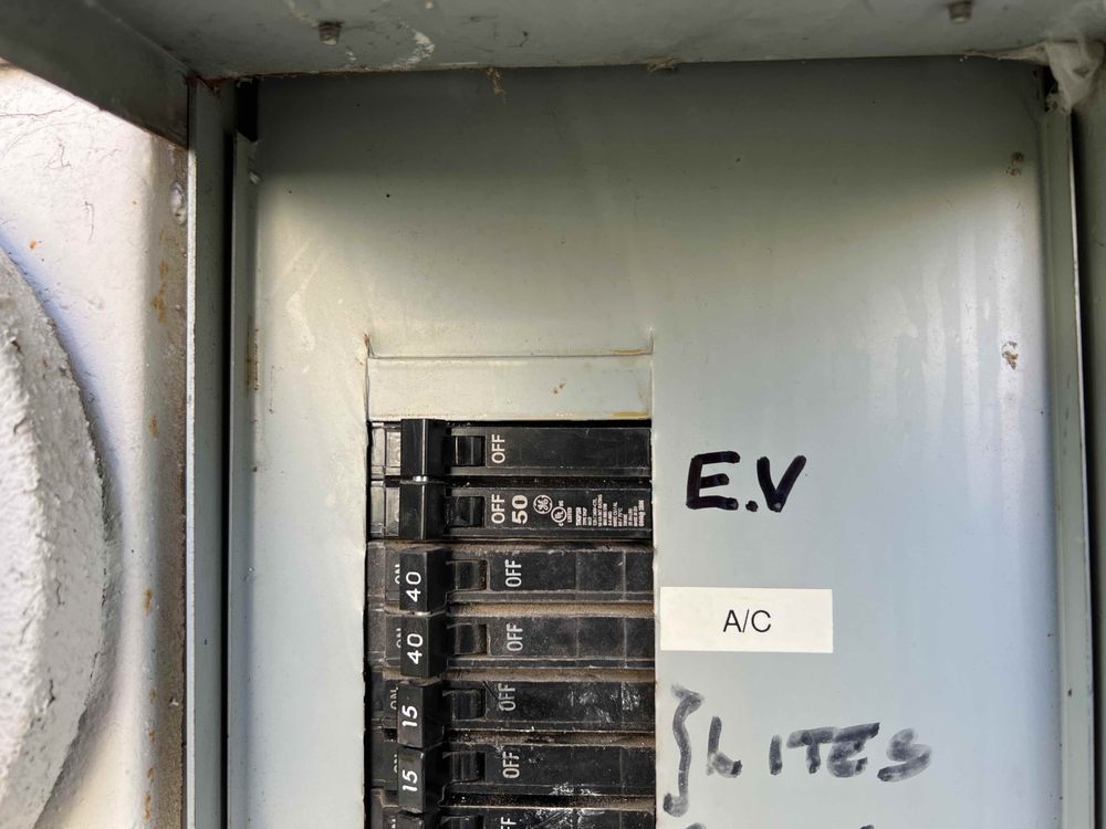 Slide of SuengLEE electric