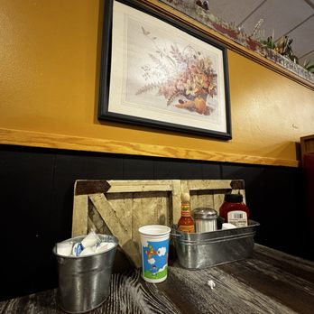Terry & Maxine's - Ambience - New American Near Me - Turner, Maine Terry & Maxine's - Ambience - New American Near Me - Turner, Maine