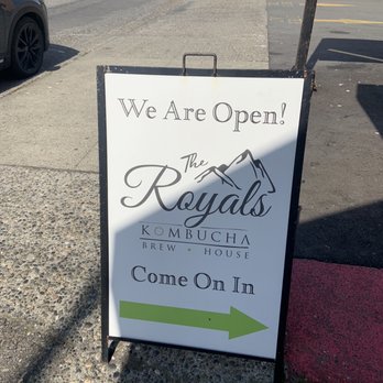 Royals Kombucha Brew House - sign - Breweries Near Me - Chilliwack, British Columbia