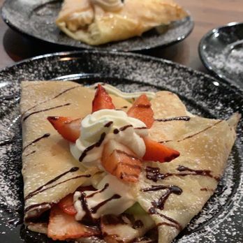 Cafe Crepes Square - Strawberry & Cream - Desserts Near Me - Suwanee, Georgia