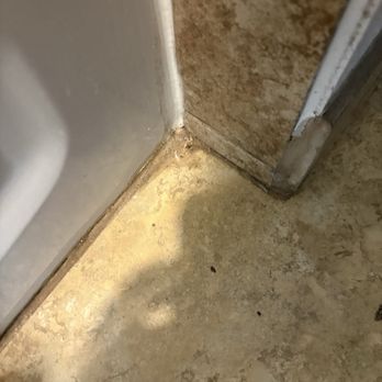 La Quinta by Wyndham Guthrie - Dusty, dirty floor. - Hotels Near Me - Guthrie, Oklahoma La Quinta by Wyndham Guthrie - Dusty, dirty floor. - Hotels Near Me - Guthrie, Oklahoma