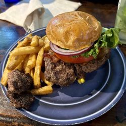 Purple Parrot Grill - Mumbo jumbo burger