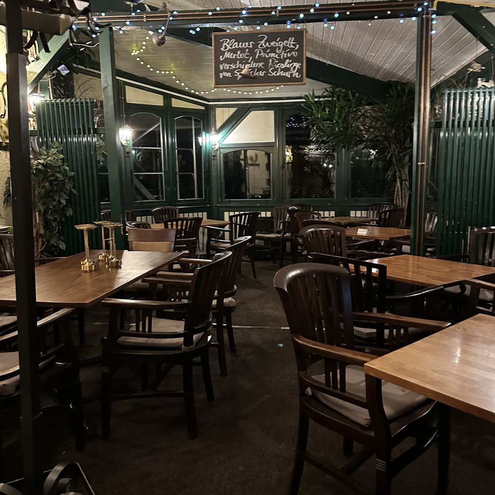 Tannenburg - Inside dining - German Near Me - Taunusstein, HE