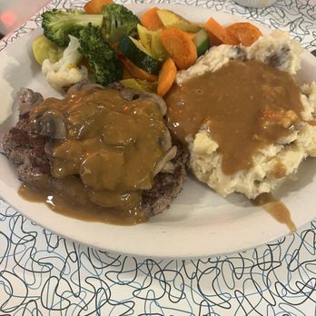 Dale's Diner - Salisbury steak - Diners Near Me - Long Beach, California