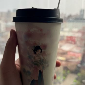 CHAYANN - Camellia Oolong Milk Tea - Bubble Tea Near Me - Flushing, New York