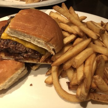 Yard House - sliders with fries - New American Near Me - Honolulu, Hawaii Yard House - sliders with fries - New American Near Me - Honolulu, Hawaii