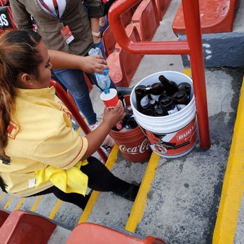 Estadio Caliente - Beer lady you don't even have to get up out your seat - Stadiums & Arenas Near Me - Tijuana, BCN Estadio Caliente - Beer lady you don't even have to get up out your seat - Stadiums & Arenas Near Me - Tijuana, BCN