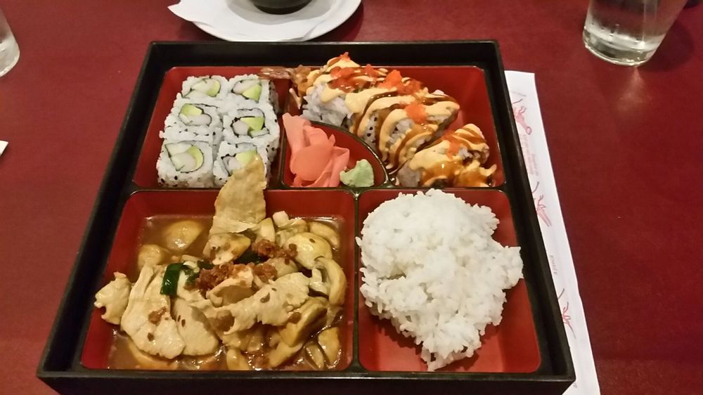 TONG’S THAI 24 Photos & 64 Reviews Thai 1117 Main St, Milford, OH