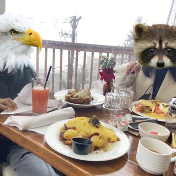 Le Sel Bistro - Banana hazelnut French toast, smoked salmon egg Benedict - Breakfast & Brunch Near Me - Tacoma, Washington Le Sel Bistro - Banana hazelnut French toast, smoked salmon egg Benedict - Breakfast & Brunch Near Me - Tacoma, Washington
