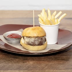 Coco & Thyme - Burger and chips. Image credit: Coco & Thyme
