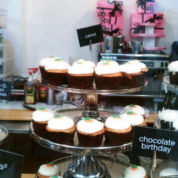Georgetown Cupcake - Cupcakes Near Me - Washington, DC, District of Columbia