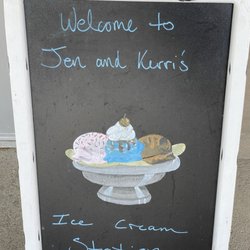 Jen & Kerri’s Ice Cream station