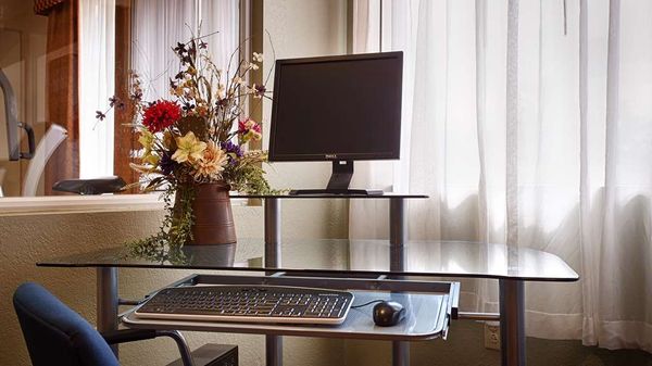 Best Western Nittany Inn Milroy by null