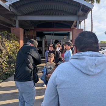 Dog House Grill - Line out the door! - Sports Bars Near Me - Fresno, California Dog House Grill - Line out the door! - Sports Bars Near Me - Fresno, California