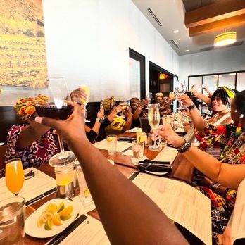 Cooper’s Hawk Winery & Restaurant - American Near Me - Tampa, Florida