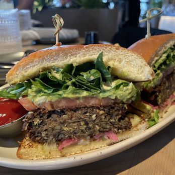 PLANTA West Palm Beach - HOUSE BURGER - Sushi Bars Near Me - West Palm Beach, Florida PLANTA West Palm Beach - HOUSE BURGER - Sushi Bars Near Me - West Palm Beach, Florida